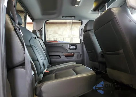 2018 GMC Sierra K1500 Slt z USA, uszkodzony, nr VIN 3GTU2NEJ3JG527943